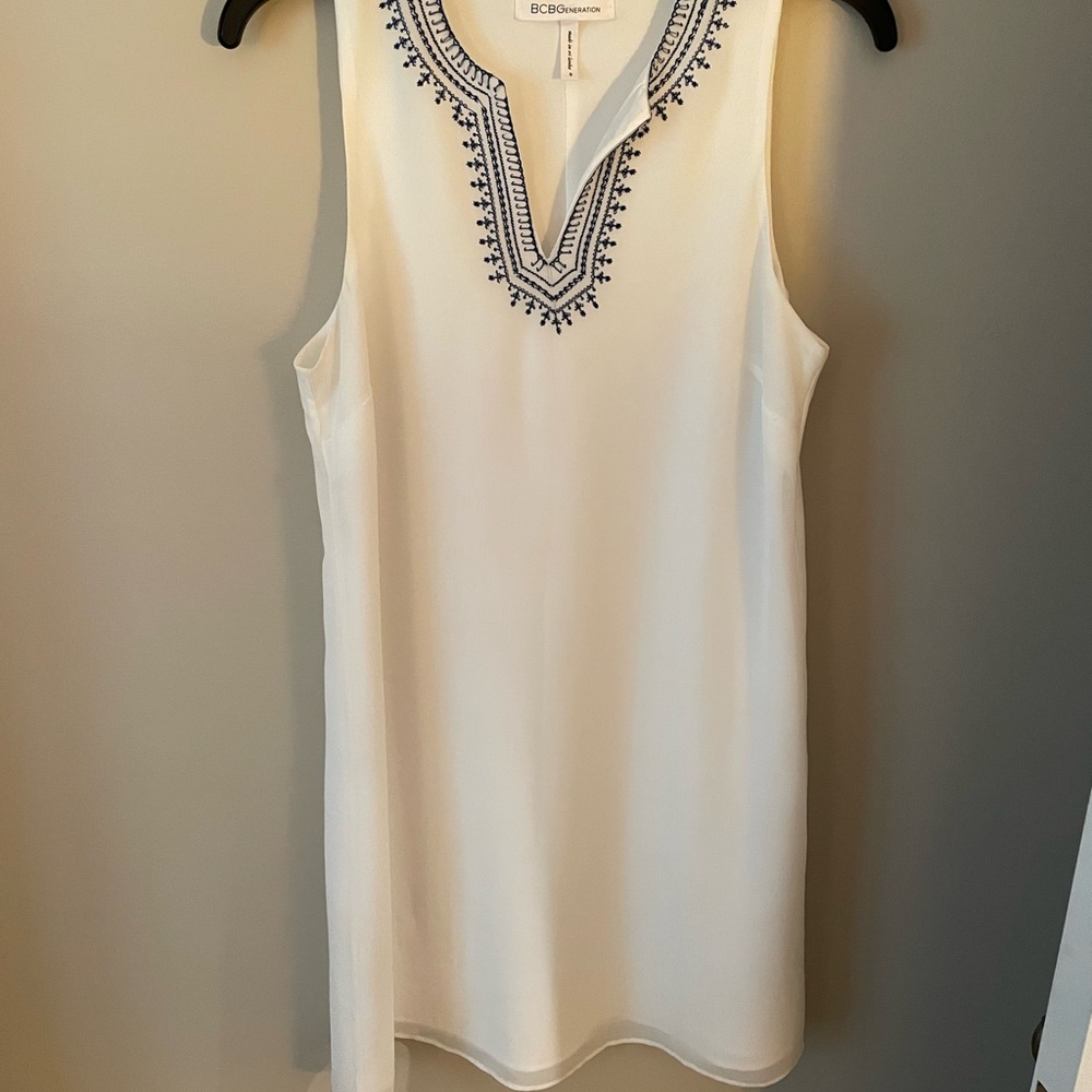 BCBG white shift dress with blue embroidery